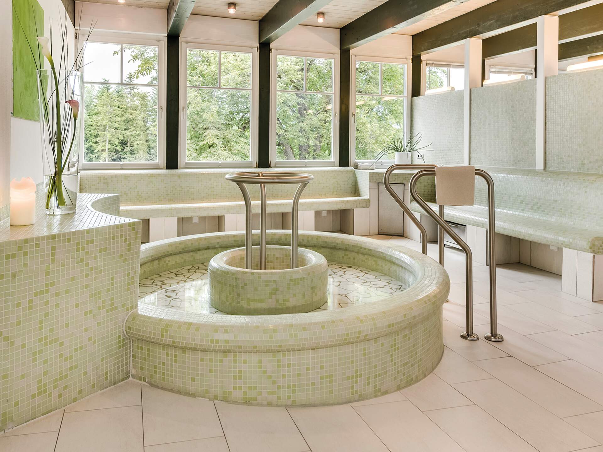 Kneipp basin in Igls Park